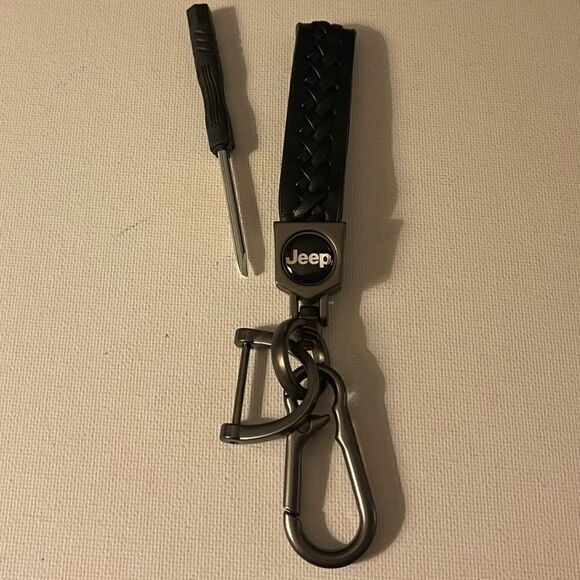 Jeep Logo Key Fob Keychain in Black Leather NWT - Picture 2 of 5